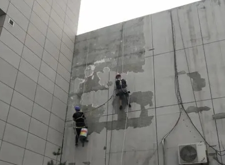 土默特楼顶漏水维修公司分享下土默特外墙防水的注意事项